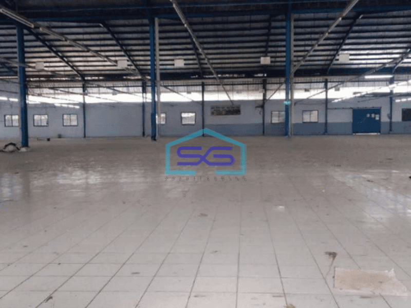 Dijual Pabrik Ex Garmen Luas Bangunan 9000 m² di Pinggir Jalan Raya Karawang Timur