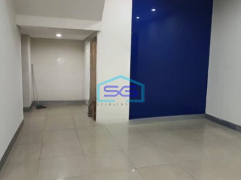 Disewakan Ruko LB 150m2 SHM Dekat Kayutangan di Klojen Malang Kota