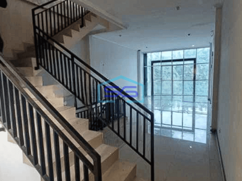 Disewakan Ruko Gandeng Strategis Jl. Kebayoran Lama Jakarta Selatan 3,5 Lantai LB 360m2