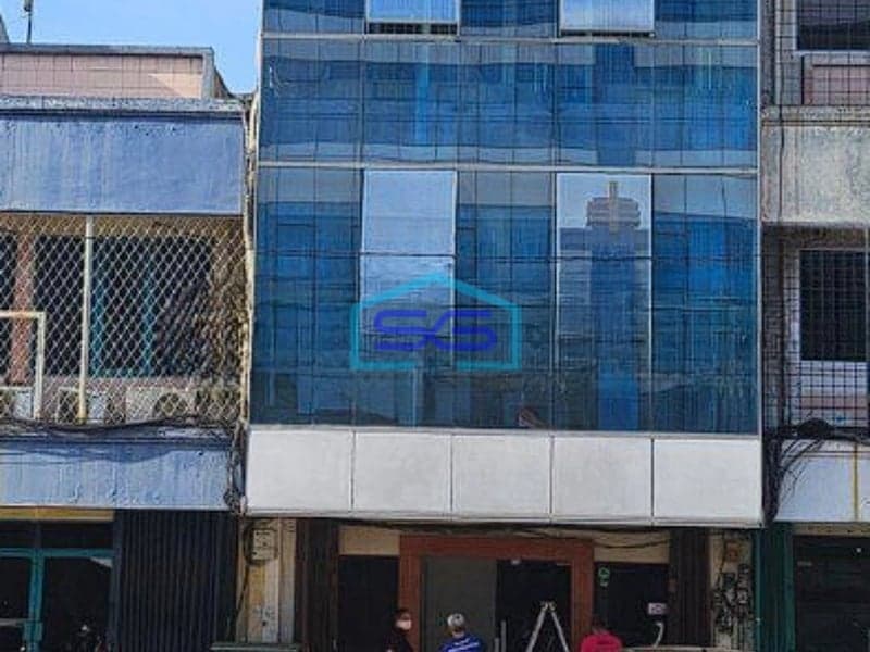 Disewakan Ruko 3.5 Lantai.di Kelapa Gading Jakarta Utara Siap Pakai LB 200m2