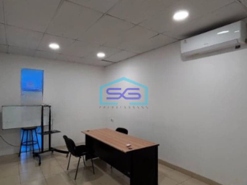 Dijual Kantor Luas Bangunan 250 m² Lokasi Kebon Jeruk Jakarta Barat