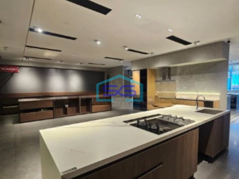 Dijual Gedung Kantor Strategis Slipi S. Parman Jakarta Barat LT 534m2