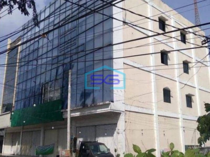 Disewakan Ruko 4 Lantai Siap Pakai Lokasi Strategis LB 1296m2 di Pontianak