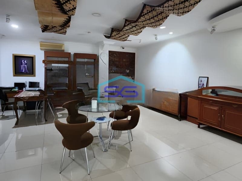 Dijual Kantor Luas Tanah  1.718 m² Lokasi Bebas Banjir di Jakarta Pusat