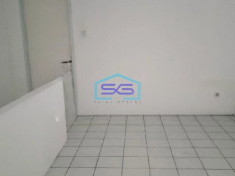 Disewakan Ruko Lokasi Strategis Luas Bangunan  230 m²  di Srengseng Jakarta Barat