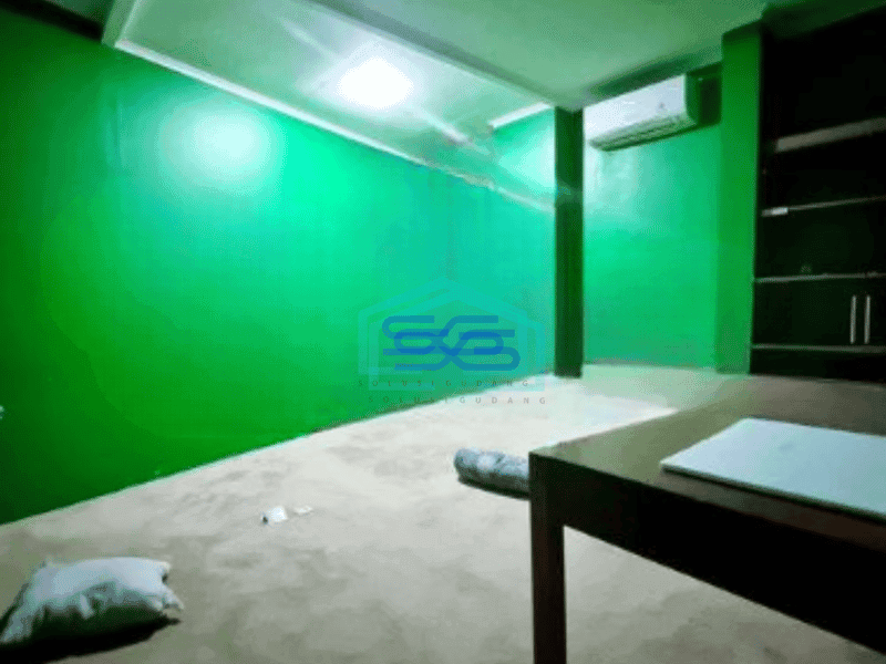 Disewakan Gudang 2 Lantai Luas Bangunan  100 m² di Bintaro Tangerang Selatan