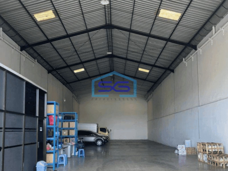 Dijual Gudang Bagus Siap Pakai Bebas Banjir Di Suri Mulia Margomulyo Surabaya LT 528m2