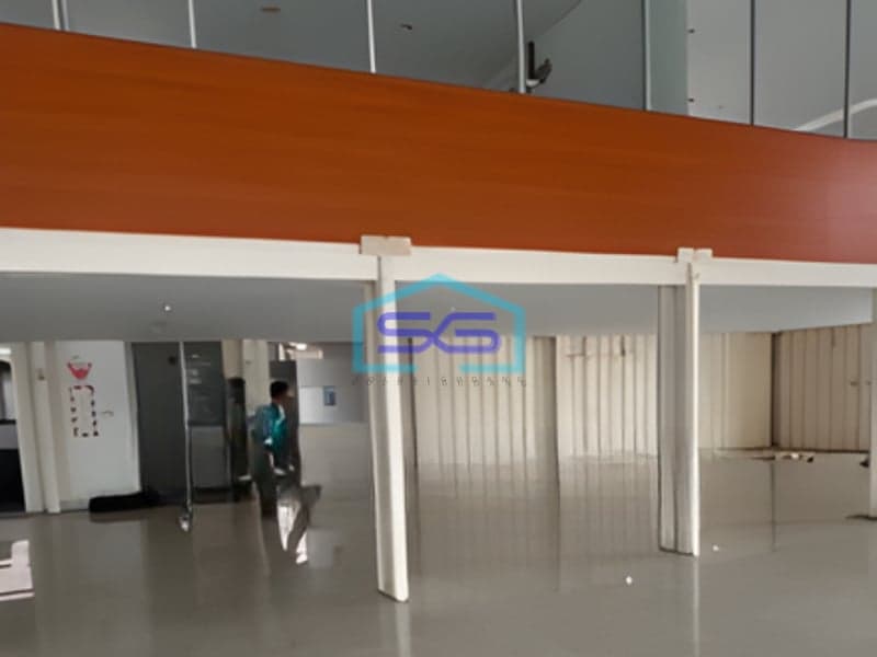Dijual Ruang Usaha Ex Showroom di Sidoarjo Jawa Timur LT 1704m2