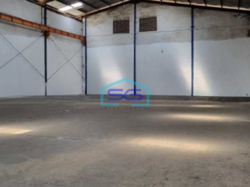 Disewakan Gudang Lokasi Strategis Luas Tanah 1200 m² di Jakarta Timur