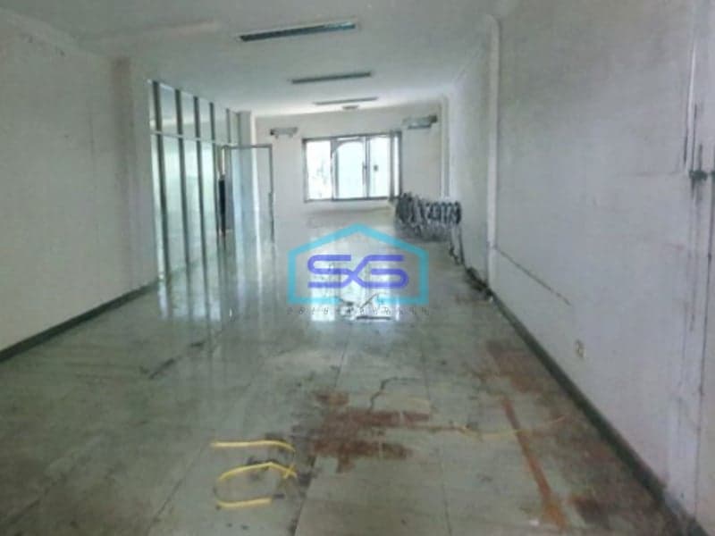 Disewakan Ruko Luas Tanah  150 m² Lokasi di Pluit Jakarta Utara