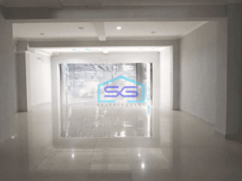 Disewakan Ruang Usaha Luas Tanah 315 m² di Surya Sumantri Bandung