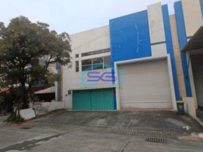 Strategic Warehouse for Rent, Tidy and Ready to Use in Pulo Gadung East Jakarta LB 612m2