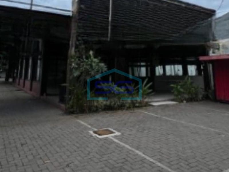 Disewakan Ruang Usaha Luas Bangunan 500 m² Lokasi di Surabaya Kota