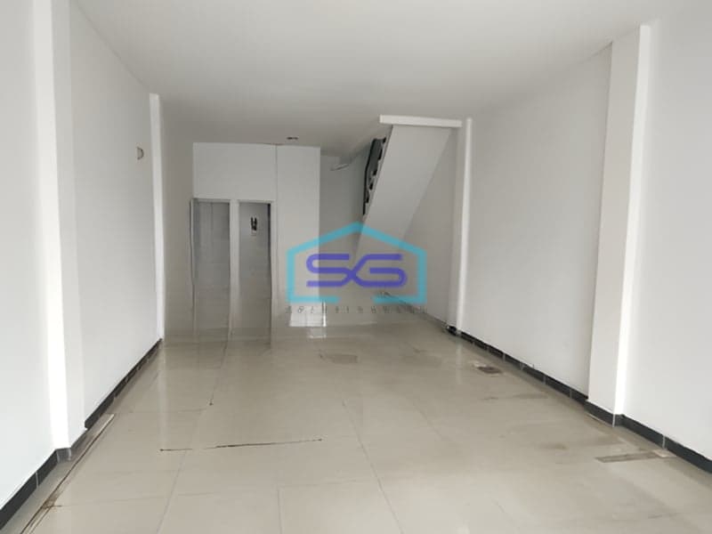 Disewakan Ruko 3 Lantai Diarea Komersial Kemang Jakarta Selatan Luas Bangunan  180 m²