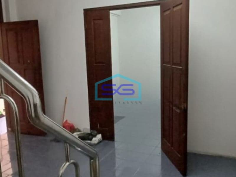 Dijual Ruko Luas Bangunan  360 m² Lokasi Jakarta Barat