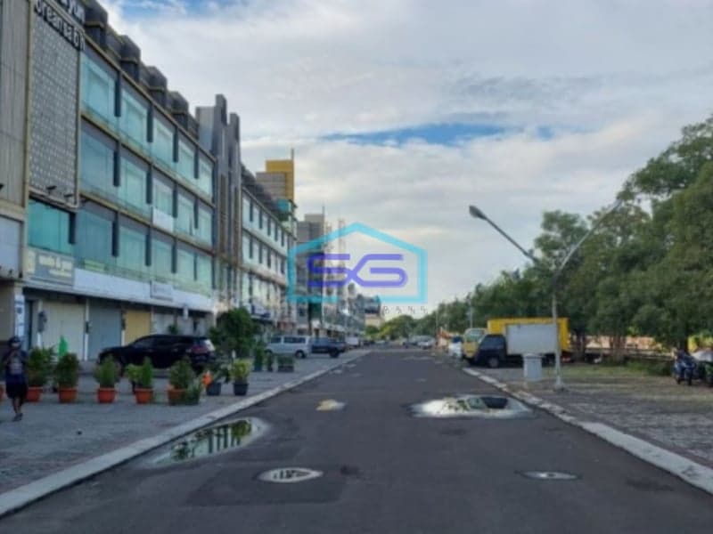 Disewakan Ruko Dengan Parkiran Luas Strategis di Sunter Jakarta Utara LB 300m2
