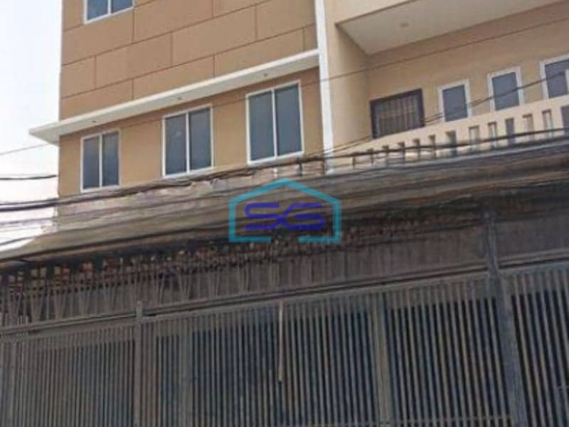 Disewakan Ruko Gandeng 3 Baru, Bebas Banjir, Jalan Utama Kapuk Kamal Jakarta Barat