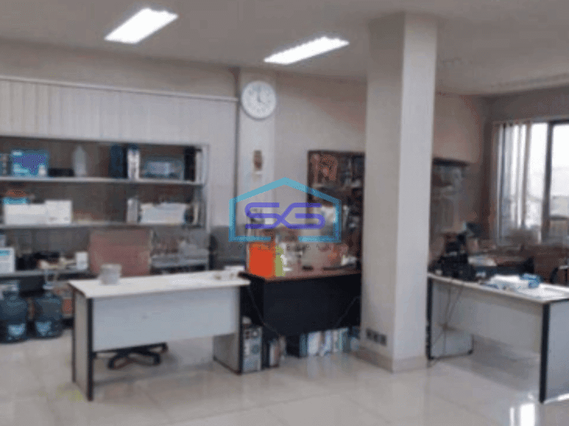 Dijual Cepat PabrikSiap Huni Luas Bangunan  1000 m² di Karawang Barat