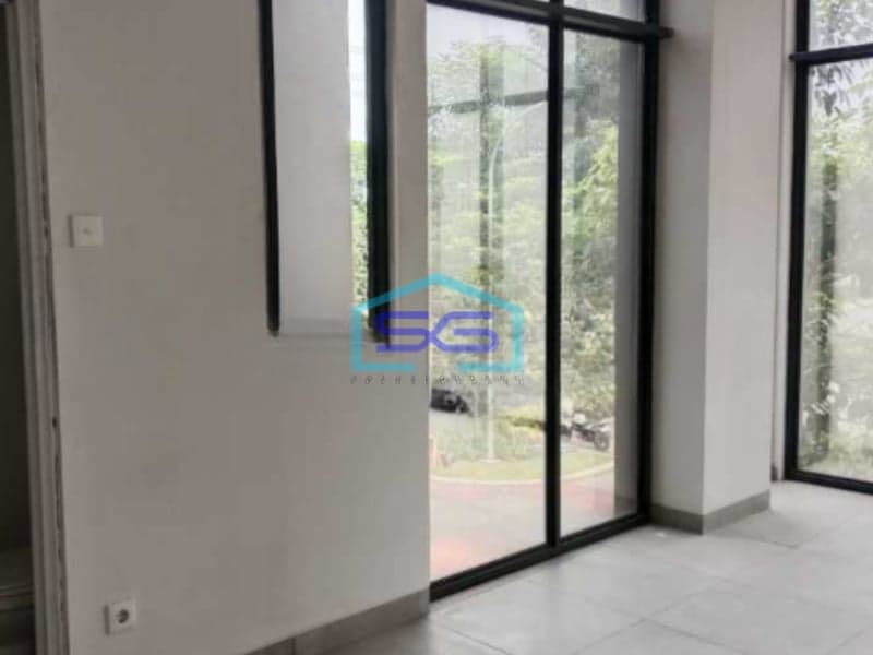 Disewakan Ruko Luas Bangunan  122 m² Lokasi Bebas Banjir di BSD Tangerang