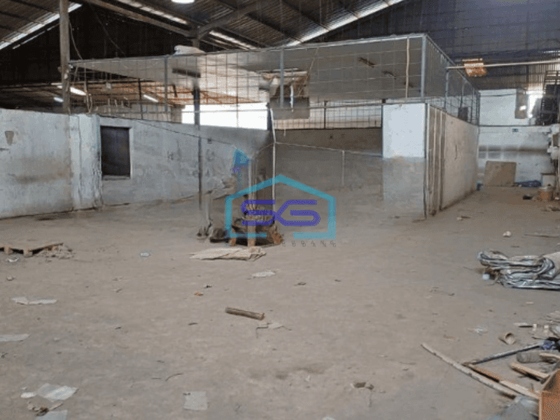 Disewakan Gudang Ada Kantor Luas Bangunan  1600 m² Lokasi Bebas Banjir di Cipondoh Tangerang