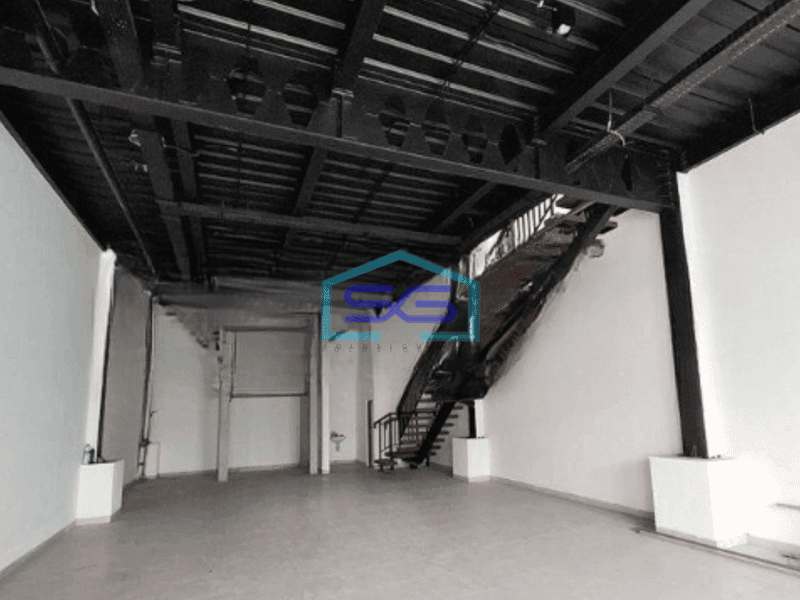 Disewakan Ruko Baru Luas Bangunan  576 m² di Serpong Tangerang Selatan