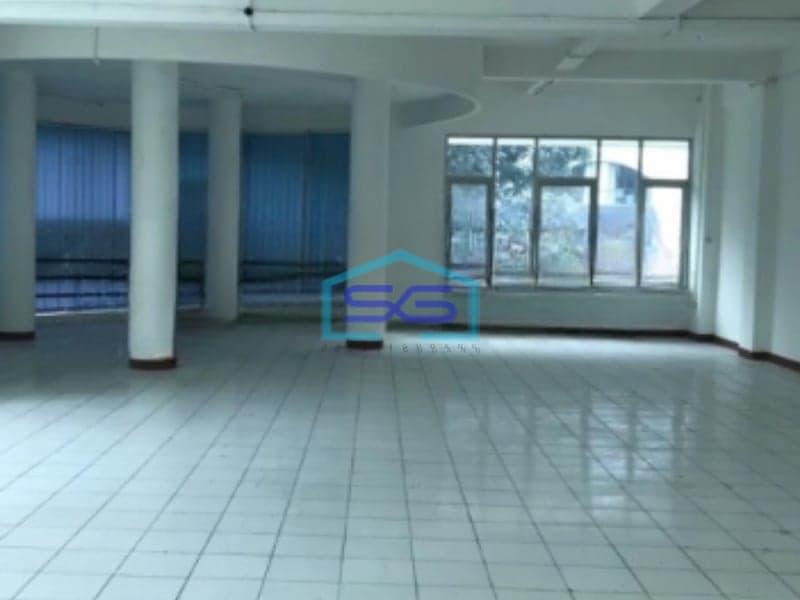 Dijual Ruang Usaha 3 Lantai Luas Bangunan  360 m²  di Bandung