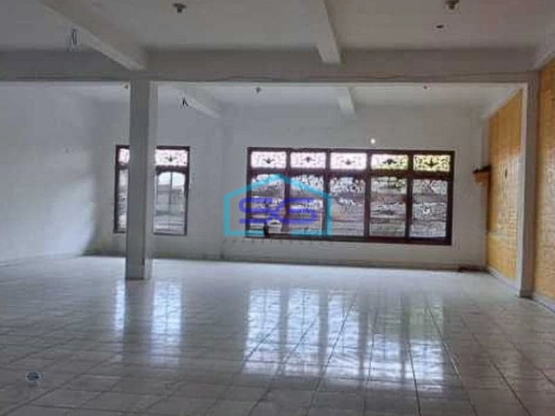Disewakan Ruang Usaha Pusat Niaga Padang Sambian Bali LB 600m2