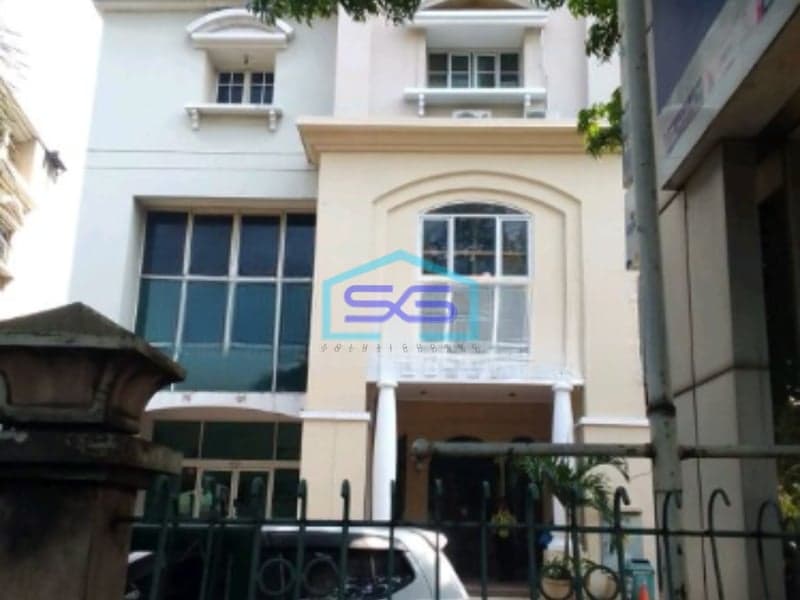 Disewakan Ruko Daerah Super Komersil Pondok Indah Jakarta Selatan Luas Bangunan  300 m²