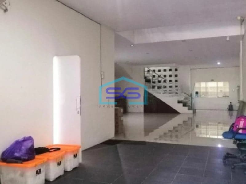 Dijual Ruang Usaha Kantor Yogyakarta Kota Mergangsan LB 420m2