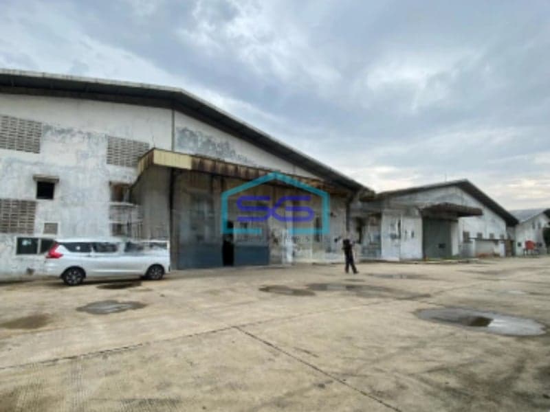 Disewakan Gudang Pinggiran Kota Di Citeureup Bogor Luas Bangunan 26000 m²