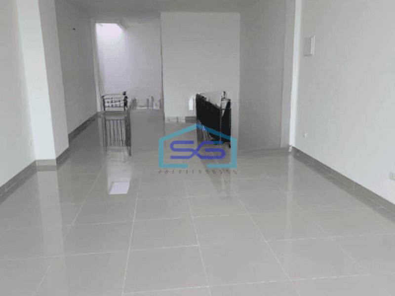 Disewakan Termurah Ruko La Riviera Jakarta Utara 3 Lantai LB 203m2