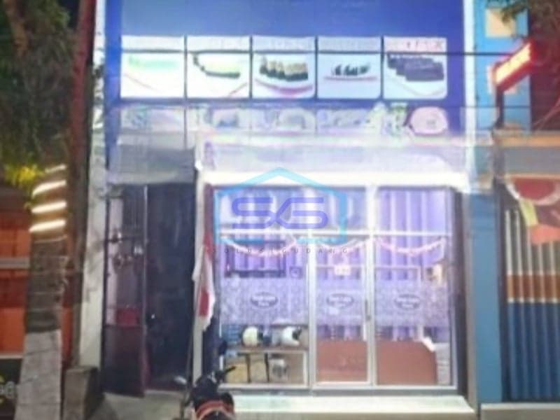 出租商铺 战略位置 占地面积 130 平方米 位于东爪哇省锦石