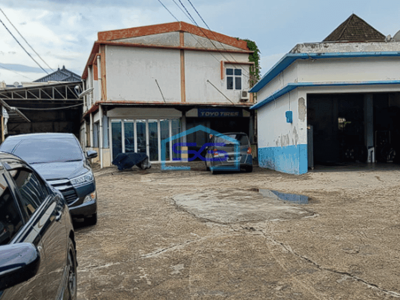 Disewakan Tanah + Bangunan Super Strategis di Jl. Demang Lebar Daun Palembang