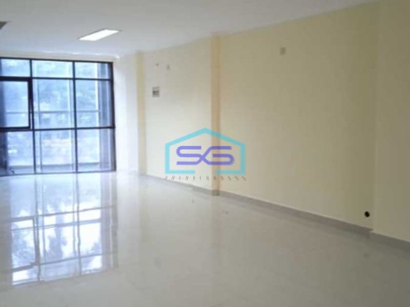 Disewakan Ruko Siap Pakai Luas Tanah  110 m² Lokasi di Cideng Jakarta Pusat