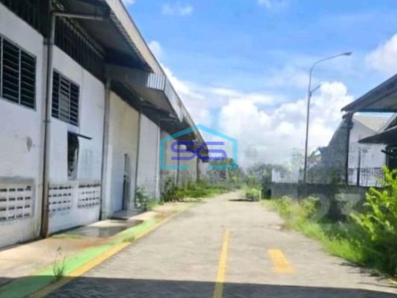 Disewakan Gudang Luas Bangunan 9610 m² Lokasi di Surabaya