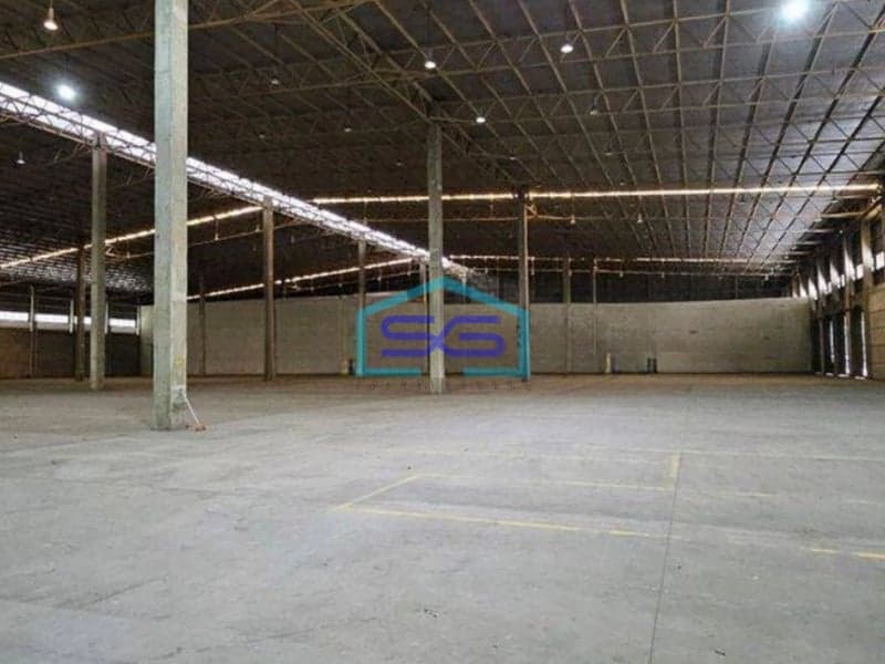 Disewakan Gudang Cakung Cilincing Jakarta Timur Loading Dock Rapih Siap Pakai