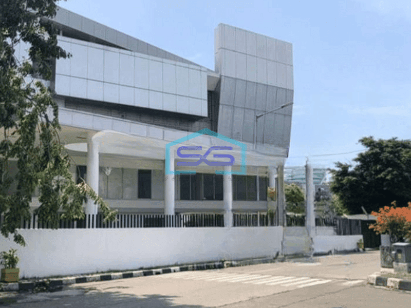 Dijual Gedung Jalan Raya Harga Nego di Gunung Sahari Jakarta Pusat LB 4000m2