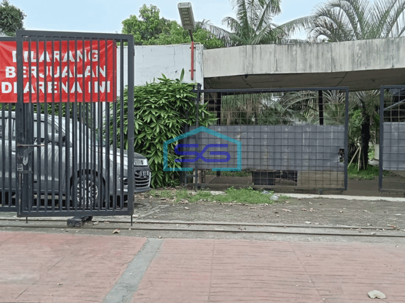 DIJUAL  TANAH  DI JALAN UTAMA PURI KEMBANGAN (TERLETAK DI DAERAH PUSAT BISNIS)