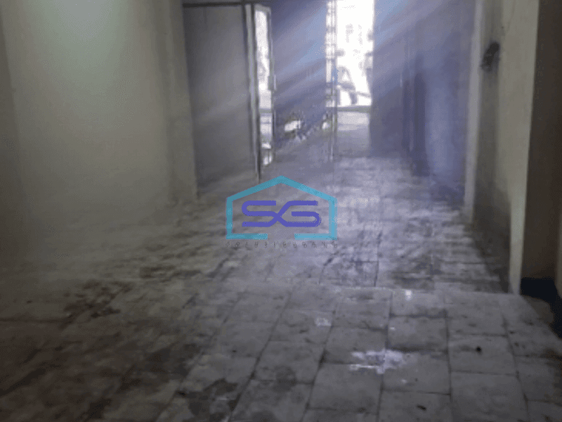 Disewakan Ruko di Tepi Jalan Raya Kota Jakarta Barat Luas Bangunan 400 m²