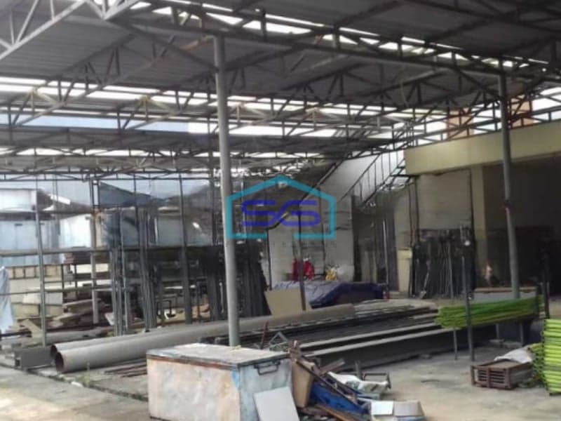 Dijual Gudang Ada Kantor Luas Tanah  879 m² Lokasi Cipondoh Tangerang