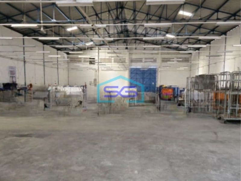 Disewakan Gudang  Lokasi Bebas Banjir Siap Huni di Semarang Tengah Akses Tronton