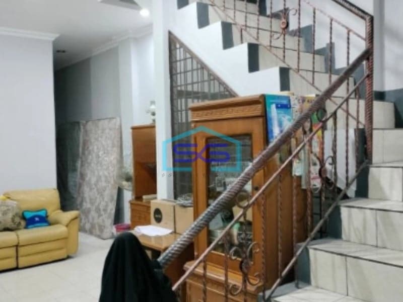 Dijual Ruko di Jl Cendrawasih Cengkareng Jakarta barat, Sudah Renovasi SHM LB 198m2
