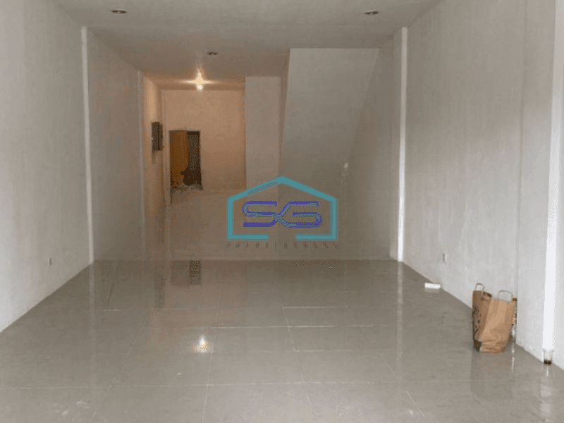 Disewakan Ruko 3 Lantai Kondisi Bangunan Bagus di Cimone Tangerang