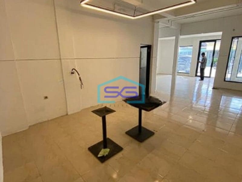 Disewakan Ruko 2 Lantai di Pinggir Jalan Utama di Harapan Baru Bekasi Utara