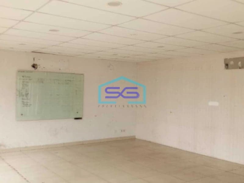 Dijual Kantor Luas Bangunan  637 m² Lokasi Bebas Banjir di Pagedangan Tangerang