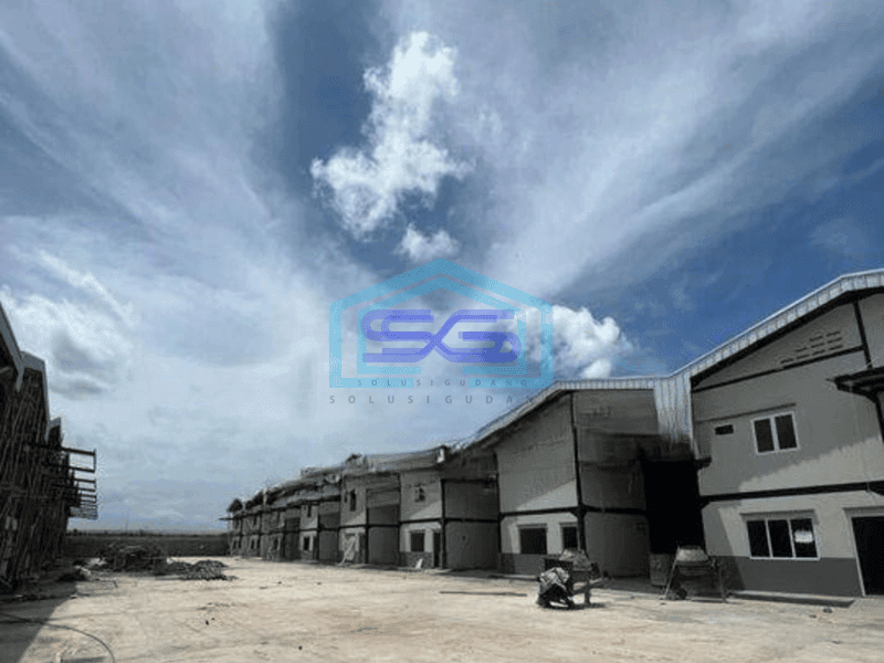 Dijual Gudang murah baru siap usaha di Jalan Raya Legok Tangerang