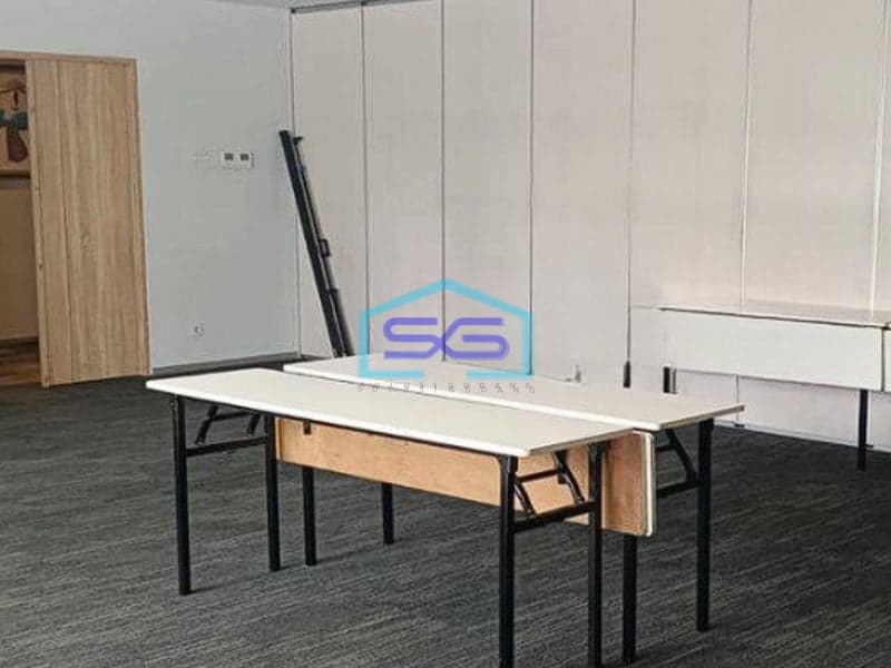 Disewakan Gedung 3 Lantai Lokasi Raya Nginden Surabaya Lokasi Strategis LB 450m2