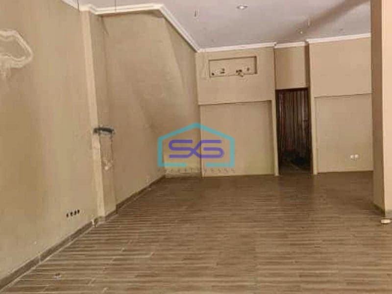 Dijual Ruko Gandeng 4 Lantai ada Lift Barang di Green Lake City Jakarta Barat LB 500m2