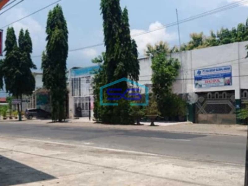 Dijual Cepat Tanah Bonus Ruang Usaha di Kota Tuban Jawa Timur LT 4900m2