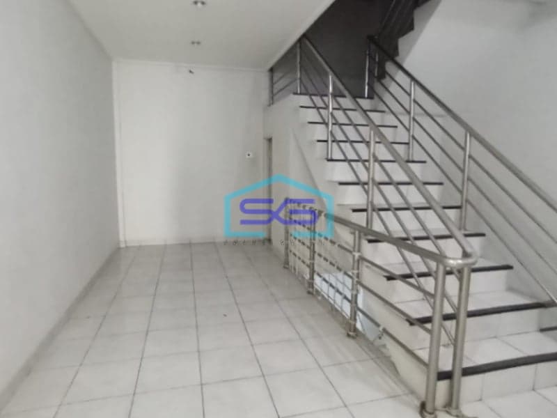 Dijual Ruko Strategis 3 Lantai di Jalan Letda A. Rozak Palembang Luas Bangunan 214m2